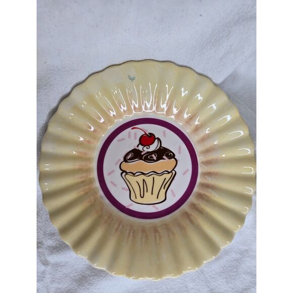 Pfaltzgraff Cupcake Plates 2010 Set of Four Party Fancy Birthday - Picture 4 of 6